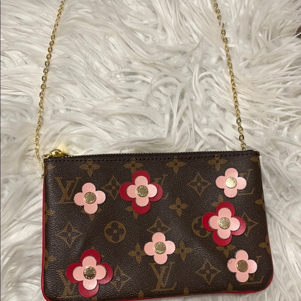 Small crossbody bag